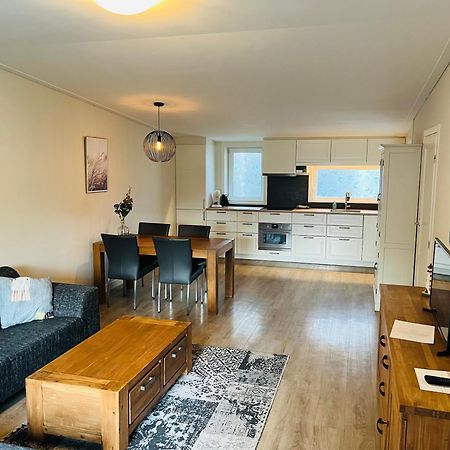 Rustig Gelegen Recreatiewoning In Zeeland Apartment Bruinisse Exterior photo