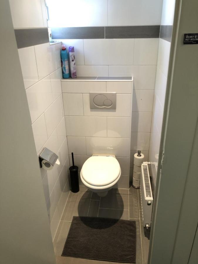 Rustig Gelegen Recreatiewoning In Zeeland Apartment Bruinisse Exterior photo
