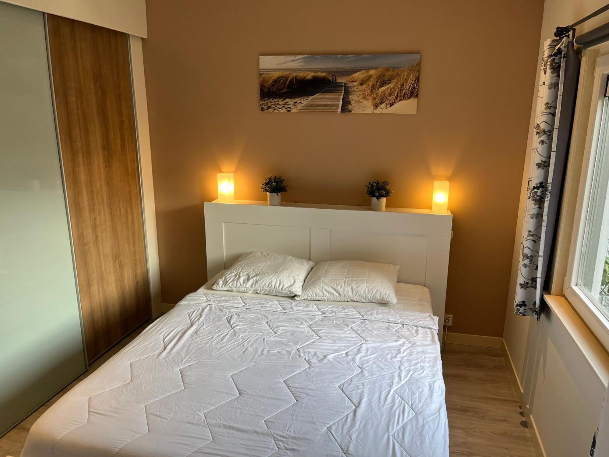 Rustig Gelegen Recreatiewoning In Zeeland Apartment Bruinisse Exterior photo